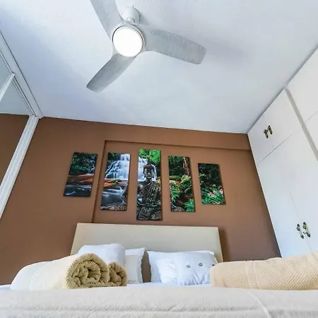 Perla 5 - 1 Bed 1 Bath View