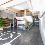 Perla 5 - 1 Bed 1 Bath View